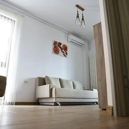 Varaera Nautica Navodari